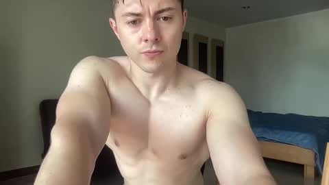 Snapshot of muscledoctor24 chatting on October 18, 5:01 am muscledoctor24 online show from October 18, 5:01 am