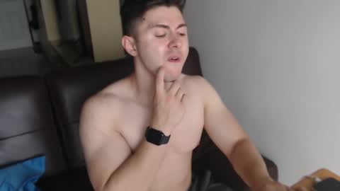 Snapshot of muscledoctor24 chatting on September 17, 6:36 am muscledoctor24 online show from September 17, 6:36 am