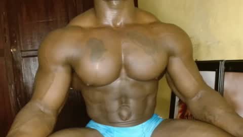 musclegod23 online show from March 7, 12:36 pm