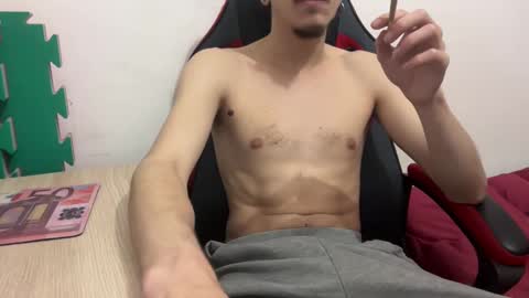 Snapshot of muupp69 chatting on December 26, 12:36 am muupp69 online show from December 26, 12:36 am