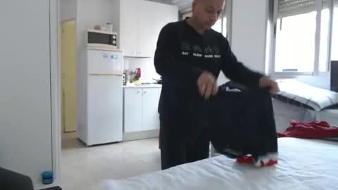 taurosboy online show from March 1, 11:50 am