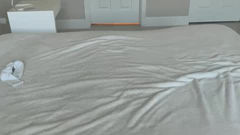 Myles Spears online show from February 25, 3:38 pm