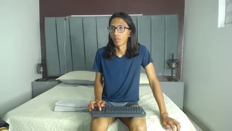 MyllerkPalmer online show from February 9, 4:36 am