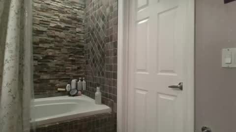 Felt like showing off online show from March 23, 7:31 pm