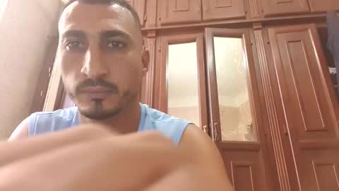 Snapshot of nadirff16 chatting on October 25, 11:01 am V online show from October 25, 11:01 am