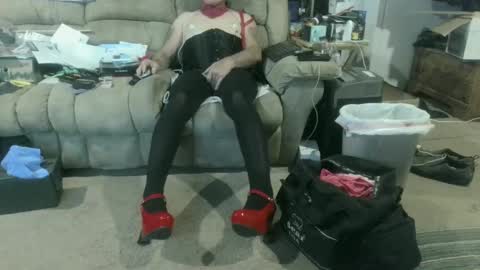 nancyboy_1 online show from September 23, 2:11 am