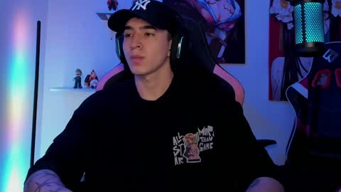 Snapshot of naranjo_seb chatting on December 29, 5:21 am sebastian online show from December 29, 5:21 am