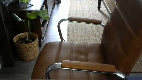 Snapshot of nareth338 chatting on September 26, 7:44 pm nareth338 online show from September 26, 7:44 pm