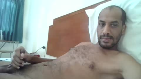 Snapshot of naslikme chatting on December 5, 7:05 am nas online show from December 5, 7:05 am