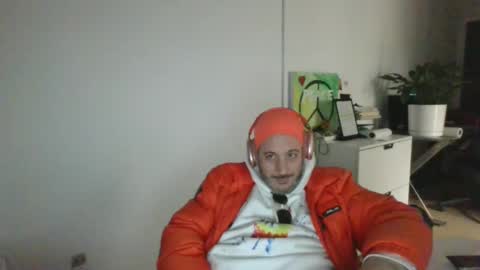 nassobout online show from January 21, 11:45 pm