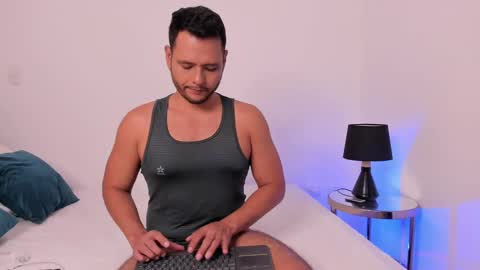 Nate Ocean online show from December 5, 3:15 am