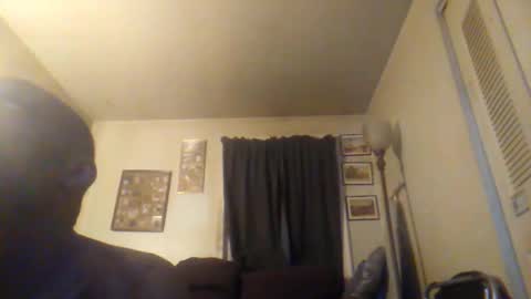 nathanbutler0 online show from March 21, 2:04 am