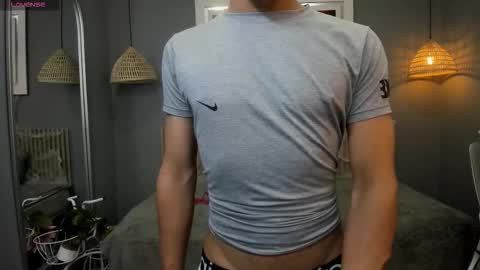 Snapshot of nathanclay chatting on October 11, 5:11 am nathanclay online show from October 11, 5:11 am