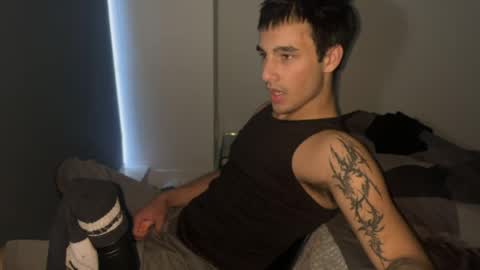 native_boy2 online show from April 19, 4:56 am