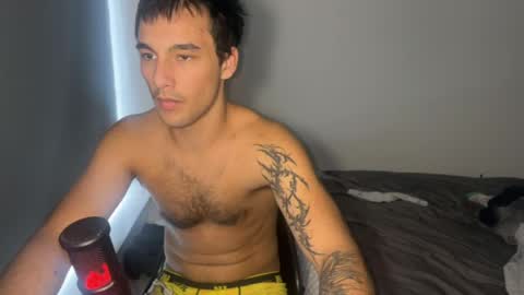 native_boy2 online show from April 21, 2:51 am