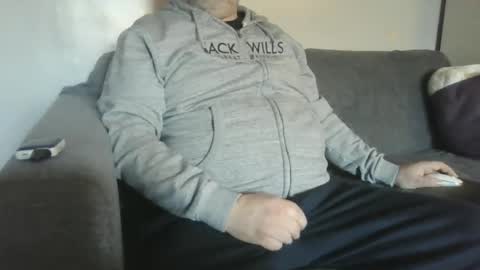 Snapshot of naturistmale45 chatting on March 3, 8:12 am naturistmale45 online show from March 3, 8:12 am