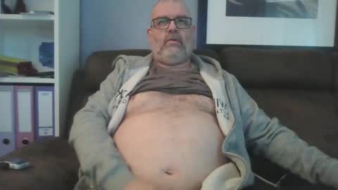 Snapshot of naturistmale45 chatting on February 4, 11:49 am naturistmale45 online show from February 4, 11:49 am