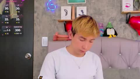 Christopher  Chris online show from February 26, 1:01 pm