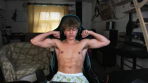 Snapshot of naughty_nik43 chatting on September 24, 10:14 am Nik online show from September 24, 10:14 am