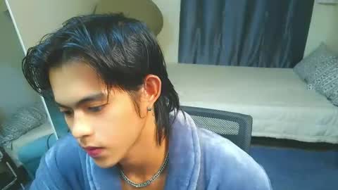 Loue online show from March 18, 3:15 pm