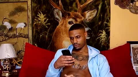 Snapshot of naughtyy_ken chatting on January 18, 9:13 pm Mekhi or Khi online show from January 18, 9:13 pm