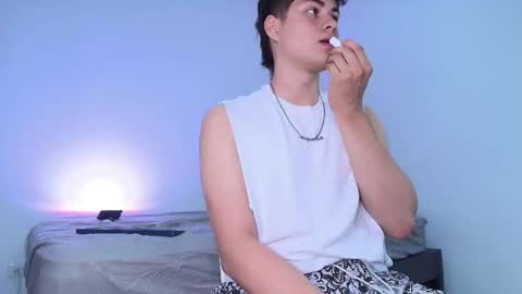 Naytoon online show from December 19, 1:13 am