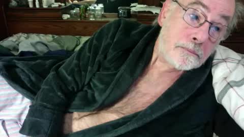 nedddludd online show from December 8, 12:29 am