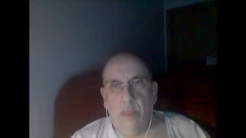 Tom online show from December 16, 2:57 am