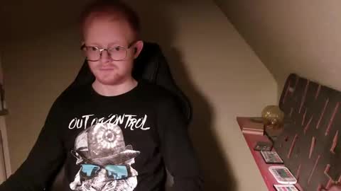 Neinfuss online show from December 3, 10:38 pm