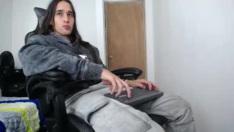 neitan___ online show from January 18, 5:53 am