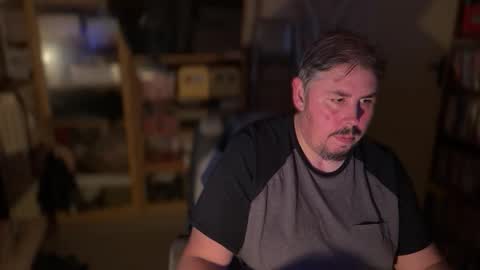 Snapshot of neofleet chatting on October 31, 11:52 pm Alex online show from October 31, 11:52 pm