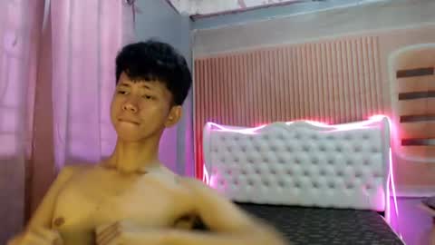 Ethan online show from June 15, 2:25 am