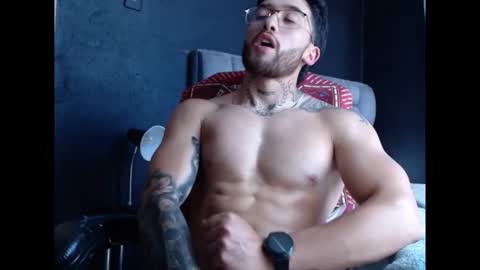 neuttron online show from October 2, 6:34 pm