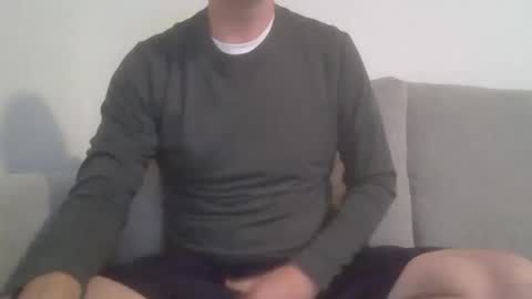 newduser06 online show from February 17, 2:21 am