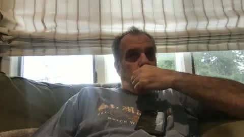 Snapshot of newtman68 chatting on January 13, 5:33 pm newtman68 online show from January 13, 5:33 pm