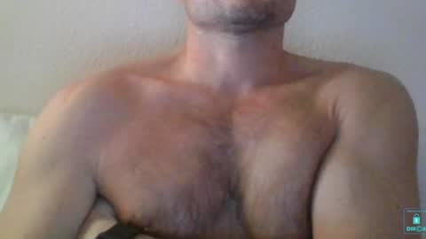 newtyguy90 online show from December 6, 9:43 am