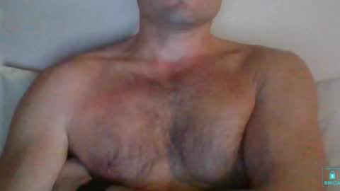 newtyguy90 online show from January 4, 6:52 am