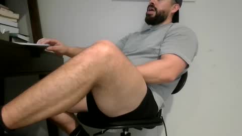 Your next door neighbor online show from February 3, 6:35 pm