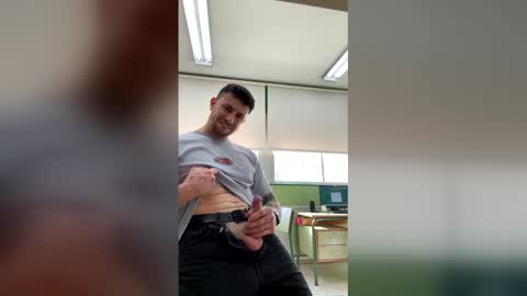 nghtyteacher online show from February 19, 10:12 am