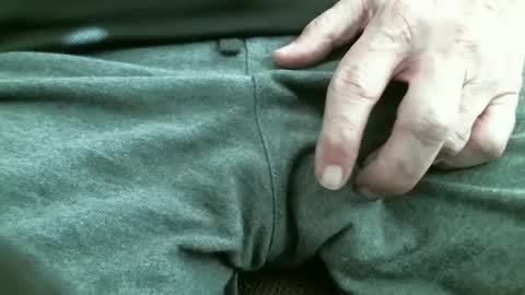 ngurth online show from December 7, 6:26 pm