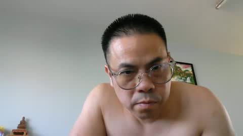 nguyen7788789 online show from July 7, 6:47 am