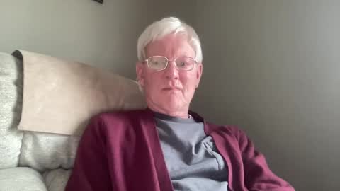 nice2meet2 online show from February 13, 9:39 pm