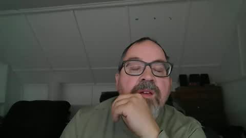 niceguy7208 online show from December 15, 4:20 am