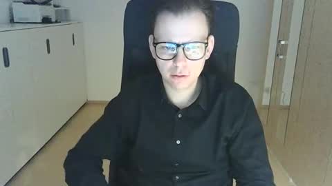 Snapshot of niceguyflo chatting on February 8, 3:19 am NiceGuyFlo online show from February 8, 3:19 am