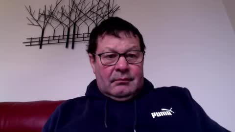 Keith999 online show from February 15, 8:45 am