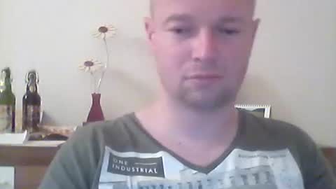 nick1990b online show from March 3, 7:45 pm