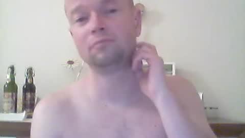 nick1990b online show from March 4, 8:05 pm