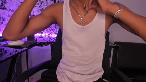 Snapshot of nick_collins20 chatting on January 3, 8:43 pm Nick online show from January 3, 8:43 pm