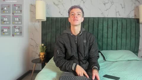 Nick  online show from February 18, 12:25 pm