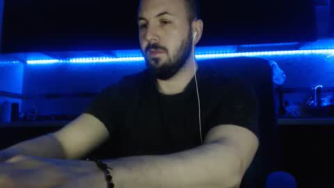 Julian online show from April 1, 10:18 pm